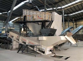 日产2000吨移动式碎石设备现货,另附高清图片