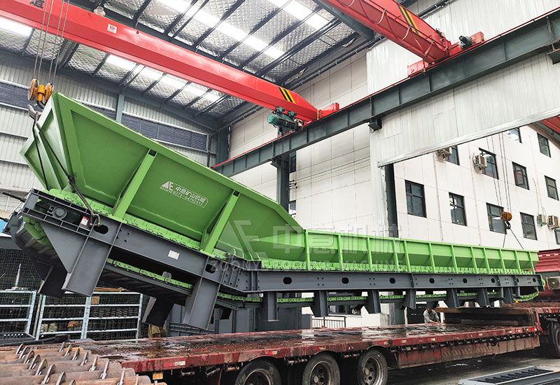 链板输送机.jpg 链板输送机