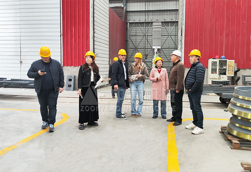 解答客户问题.jpg 解答客户问题