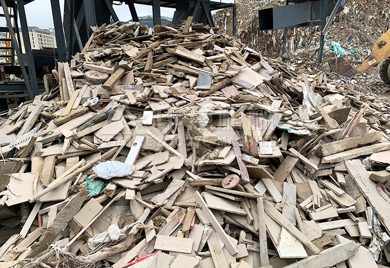 分拣出的再生木材 分拣出的再生木材