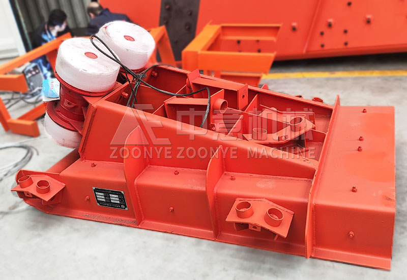 新型喂料机.jpg 新型喂料机