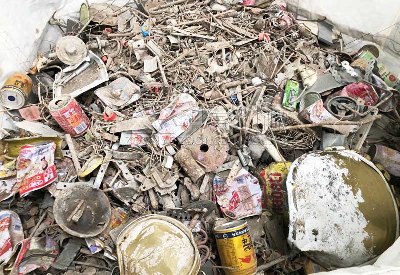 分选出的再生铁制品 分选出的再生铁制品